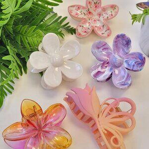 ✨Bundle 5 PCS | Assorted Hair Clips Flower Claw Clips Hair Accessories✨